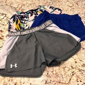 Lululemon hottie hots size 4 4” Royal blue Under Armor shorts size XS lots of 3